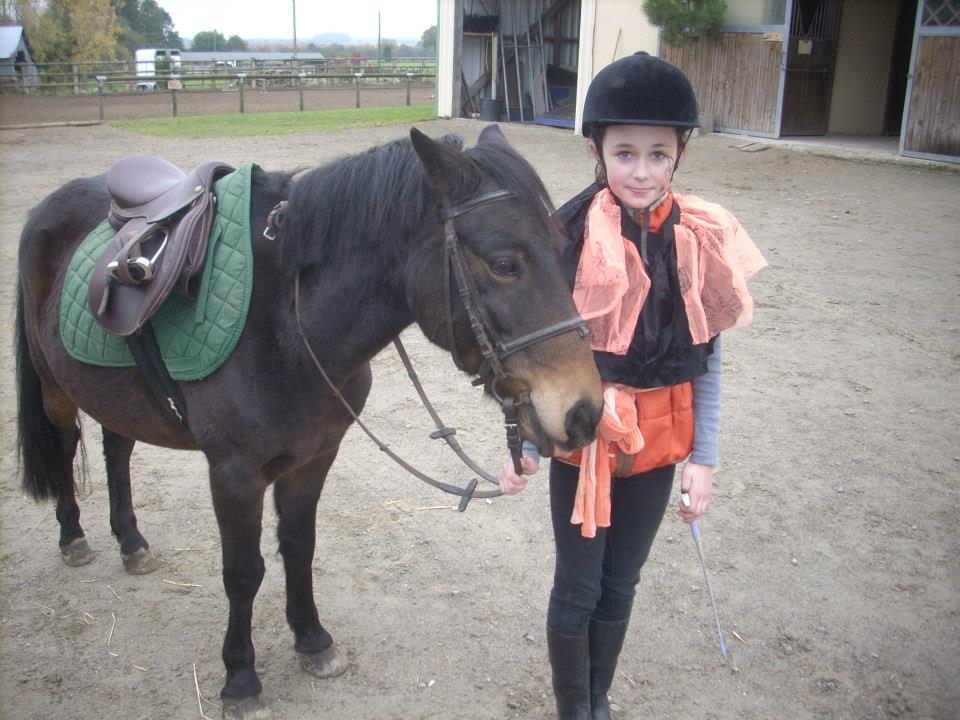 Nestor : un de nos poneys, du baby-poney au concours Club à Tinténiac (Ille et Vilaine 35)
