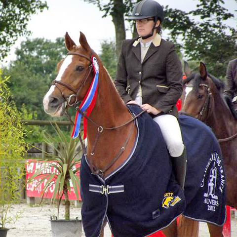 Ecurie de propriétaire près de Rennes - Marine et Ilton de Larosoir, champions de France Amateur 2 2012 - André Sport Equestre : pension / coaching à Tinténiac (nord de Rennes)